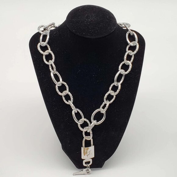 Authentic Louis Vuitton Lock & Key with Unbranded Silver Plated Chain Necklace - Picture 1 of 8